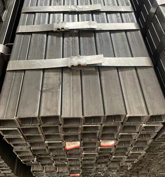 茂名工业用梯子 镀锌管焊接梯子 铁梯子方管梯